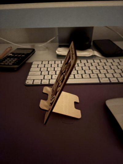 Engraved Wooden Stand – Free Custom Engraving | Stylish & Durable - Image 3