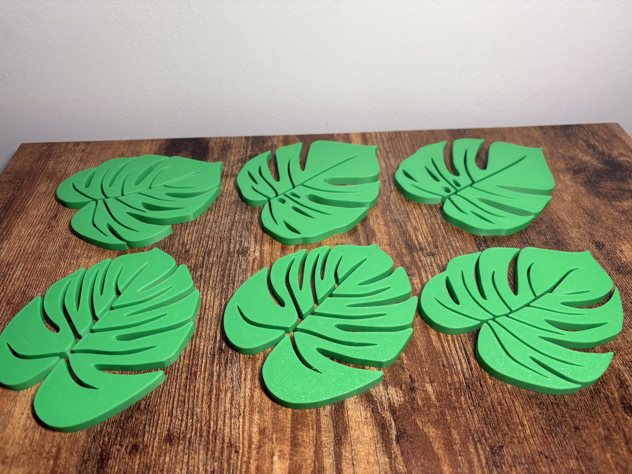 Set of 6 Monstera Leaf Coasters – Tropical Elegance for Your Home