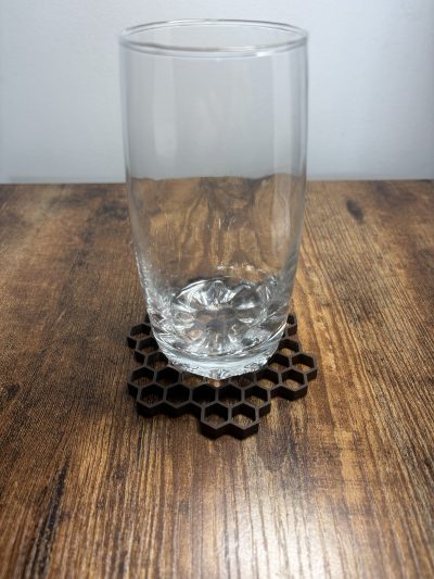 Sous-Verres Nid d’Abeille en Bois | Design Géométrique