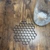 Sous-Verres Nid d’Abeille en Bois | Design Géométrique