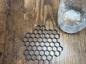 Sous-Verres Nid d’Abeille en Bois | Design Géométrique