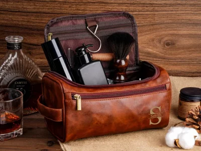 Trousse de toilette en cuir personnalisée pour lui, papa, petit ami, garçons d'honneur, fête des pères, anniversaire, trousse de voyage personnalisée pleine fleur pour hommes