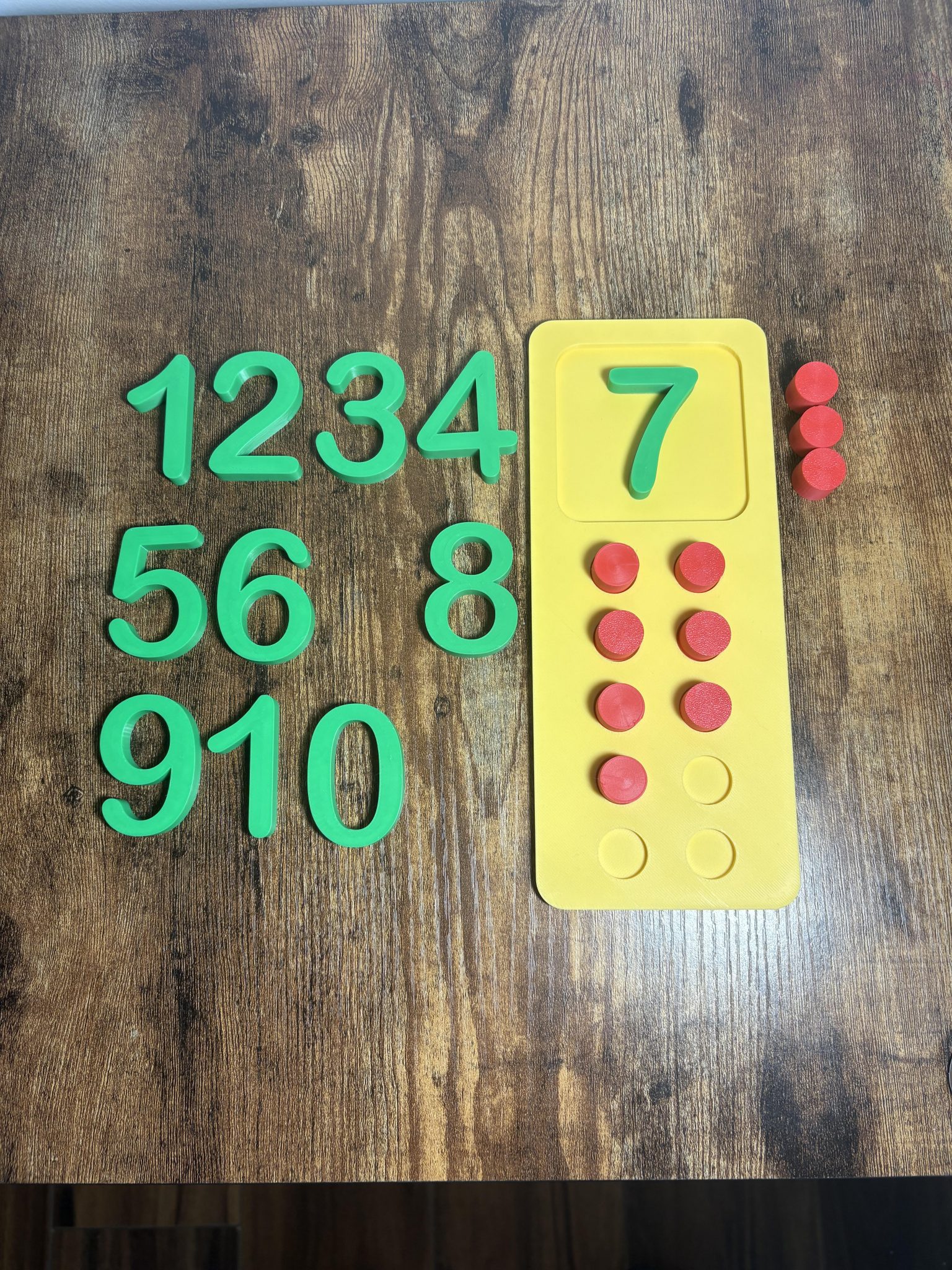 Encourage early math skills with this Montessori board. Ideal for preschoolers to learn counting, numbers, and coordination through fun, hands-on play.