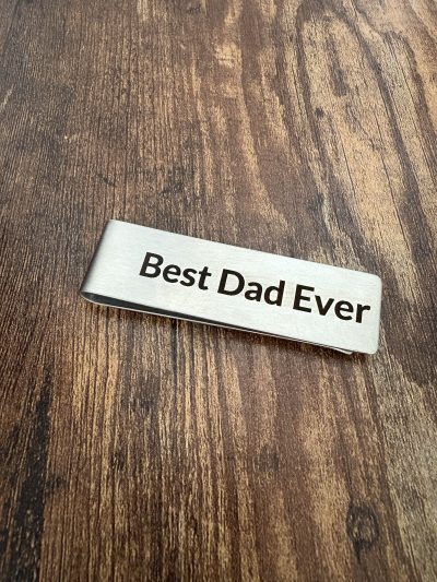 Looking for the perfect gift for him? This Stainless Steel Slim Money Clip with Leather offers a blend of modern style and practical function